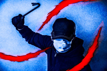 凶悪な空き巣対策何がいい？防犯カメラ？警備会社？防犯ガラス？