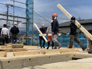 ３月上棟合計５棟！第４弾【大和市福田Ｔ様邸】心を込めて上棟しました♪